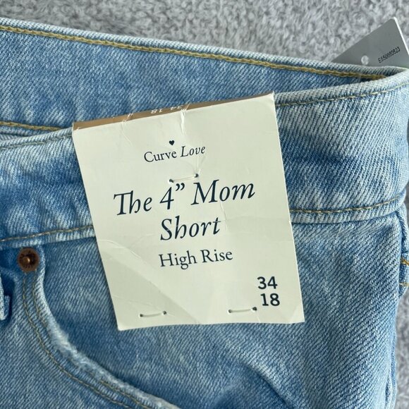NEW Abercrombie & Fitch Women's 18 Curve Love 4" High Rise Mom Shorts Light Wash - Picture 9 of 12